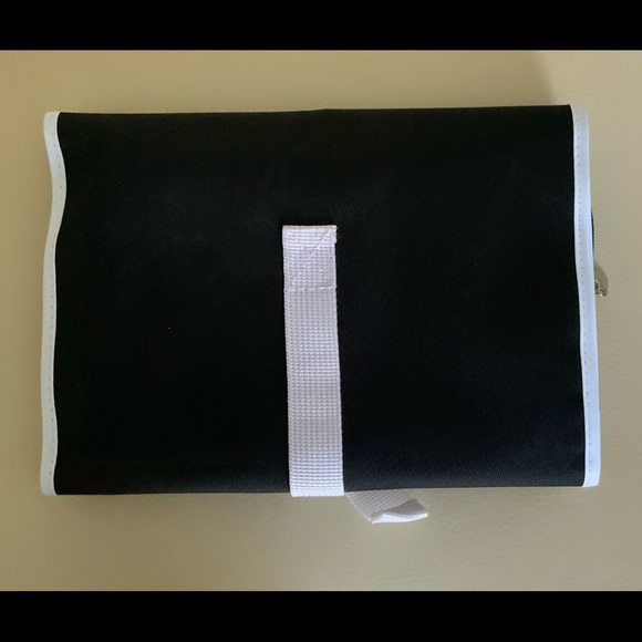 Lacoste Cosmetics Bag - Picture 3 of 3